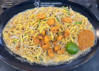 Punggol Hawker Food Ah Huat Hokkien Prawn Mee image 1 Punggol Hawker Food Ah Huat Hokkien Prawn Mee image 1