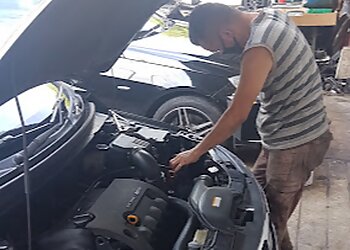 Bukit Panjang Auto Repair Shops Ah Song Motor image 3 Bukit Panjang Auto Repair Shops Ah Song Motor image 3