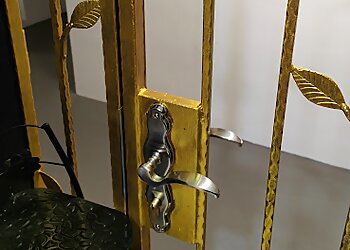 Andrew Locksmith image Andrew Locksmith