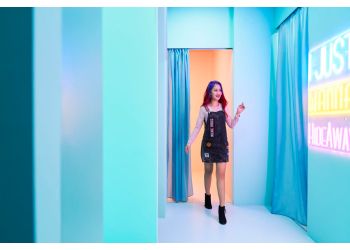 Orchard Road Hair Salons Chez Vous HideAway image 3 Orchard Road Hair Salons Chez Vous HideAway image 3