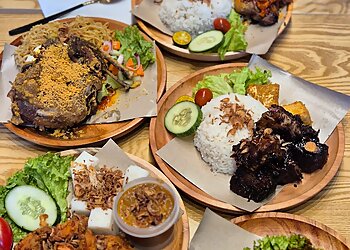 Chinatown Indonesian Restaurants D'Penyetz Singapore image 3 Chinatown Indonesian Restaurants D'Penyetz Singapore image 3