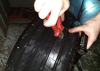 De Man's Garage image De Man's Garage