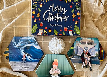 EzyPoster image EzyPoster