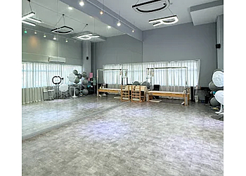 Geylang Dance Classes Fly Dance Rhythm image 2 Geylang Dance Classes Fly Dance Rhythm image 2