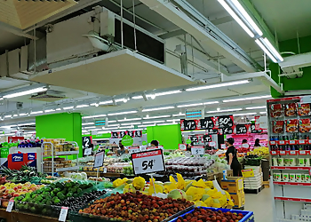 Woodlands Supermarkets Giant Supermarket Vista Point image 3 Woodlands Supermarkets Giant Supermarket Vista Point image 3