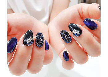 Glitzy Fingers Glitzy Fingers