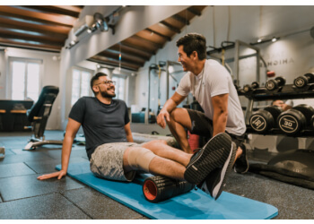 Pioneer Gyms Gold's Gym Personal Training-Jurong East image 3