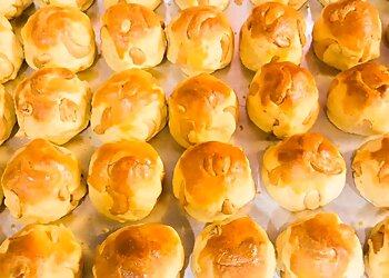 Macpherson Bakeries Hung Huat Cakes and Pastries image 2 Macpherson Bakeries Hung Huat Cakes and Pastries image 2