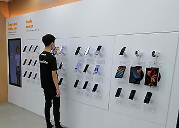 Woodlands Mobile Shops M1 Shop image 2 Woodlands Mobile Shops M1 Shop image 2