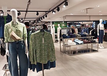 Raffles Place Clothing Stores Marks & Spencer image 3 Raffles Place Clothing Stores Marks & Spencer image 3