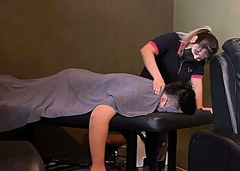 Woodlands Massage Therapists Massagez Kaki Wellness image 2 Woodlands Massage Therapists Massagez Kaki Wellness image 2