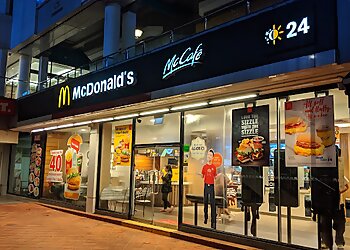 Mc Donald's Forum photo Mc Donald's Forum