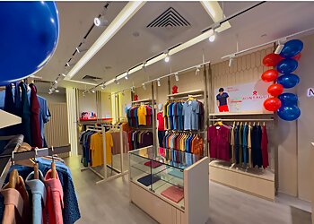 Chinatown Clothing Stores Montagut image 2 Chinatown Clothing Stores Montagut image 2