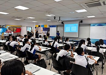 Sengkang Secondary Schools Nan Chiau High School image 2 Sengkang Secondary Schools Nan Chiau High School image 2