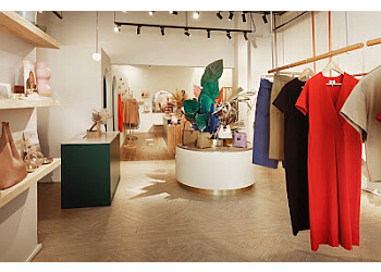 Nana & Bird photo Nana & Bird