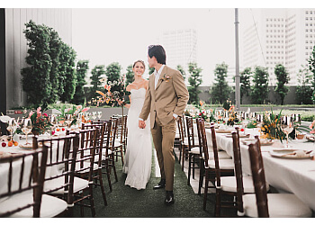 Nathaniel Lim Studio   photo Nathaniel Lim Studio