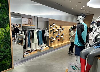 Marina Bay Sporting Goods New Balance Marina Bay image 3 Marina Bay Sporting Goods New Balance Marina Bay image 3