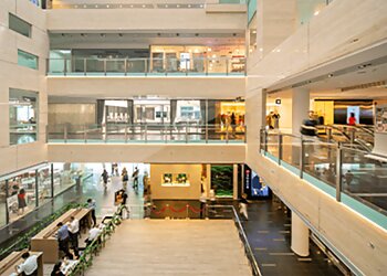 One Raffles Place photo One Raffles Place