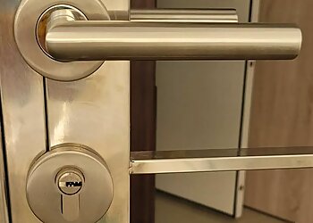 Jurong West Locksmiths Pro-Smith & Lock Services image 2 Jurong West Locksmiths Pro-Smith & Lock Services image 2