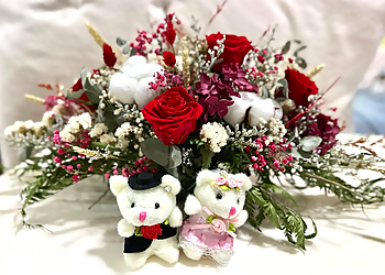 Clementi Flowers And Gifts Shops Roselodge Florist image 1