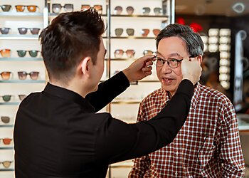 Spectacle Hut Compass One image Spectacle Hut Compass One