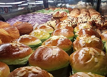 Geylang Bakeries Swee Heng 1989 Bakery Cafe Geylang  image 1