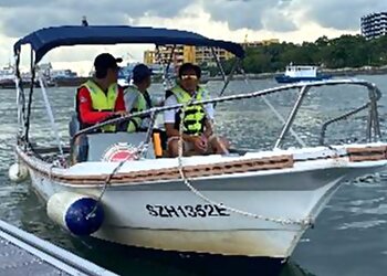 Queenstown Yacht Charters The Boat Shop Asia image 2 Queenstown Yacht Charters The Boat Shop Asia image 2