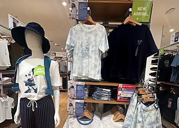 Pasir Ris Clothing Stores UNIQLO Pasir Ris Mall image 2 Pasir Ris Clothing Stores UNIQLO Pasir Ris Mall image 2