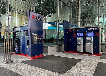 United Overseas Bank Limited Raffles Place photo United Overseas Bank Limited Raffles Place