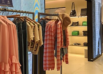 Urban Revivo image Urban Revivo