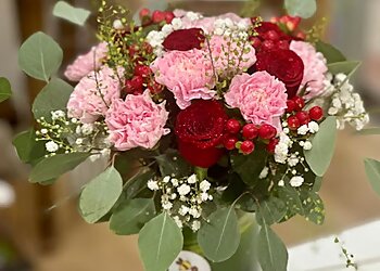 Bedok Flowers And Gifts Shops Wood Flower Cottage image 3 Bedok Flowers And Gifts Shops Wood Flower Cottage image 3